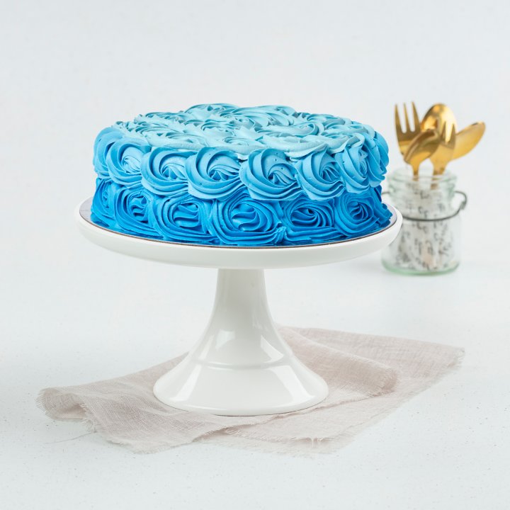 A Lovey Dovey Blue Cake | Online Cake Order in Gurgaon | Gurgaon Bakers